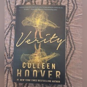 Verity by Colleen Hoover